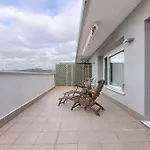 Aeropuerto *